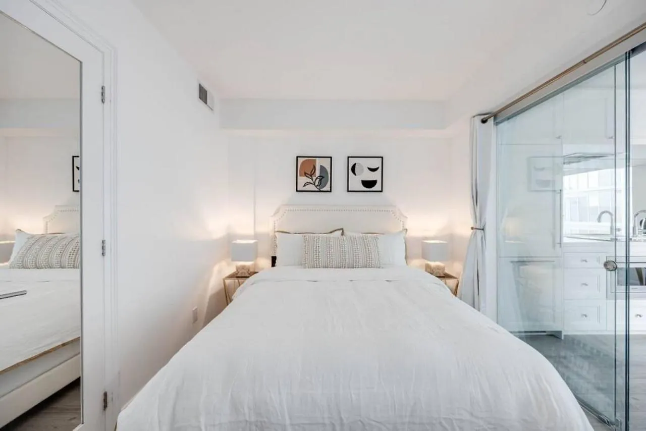 Yorkville Luxe High-End Prime Downtown Location Toronto Kanada