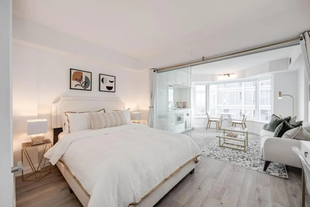 Yorkville Luxe High-End Prime Downtown Location Toronto